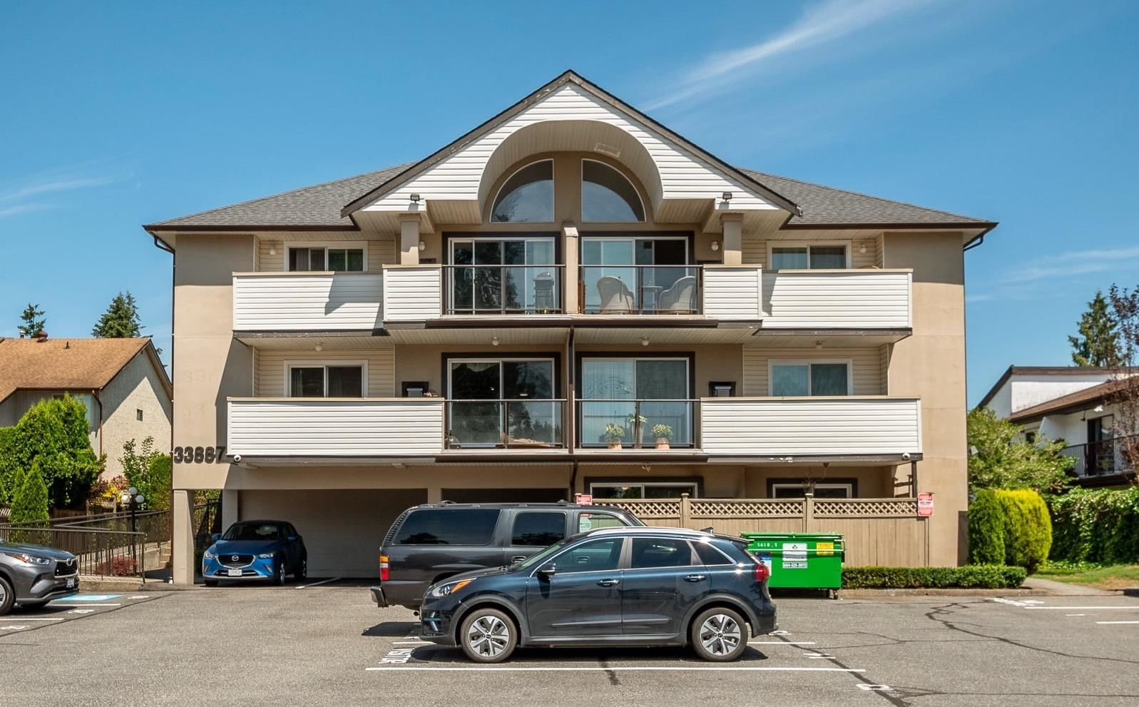 Listing Image 18