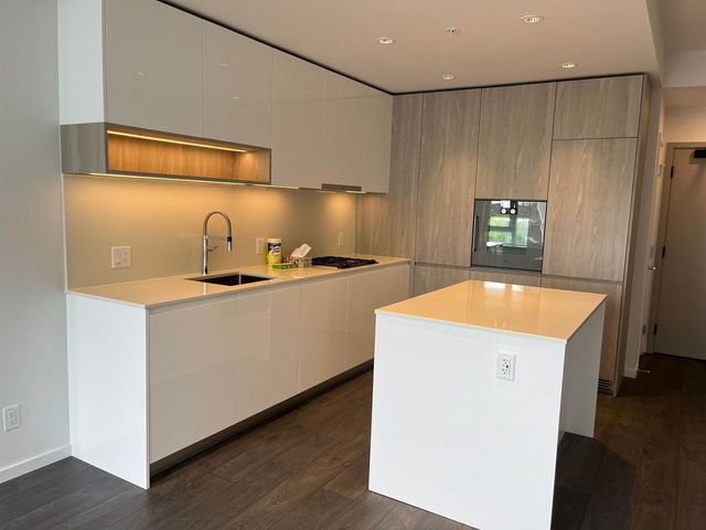 1004 - 6788 Minoru Boulevard
