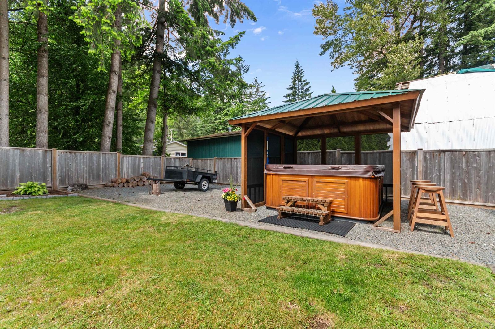 Listing Image 10