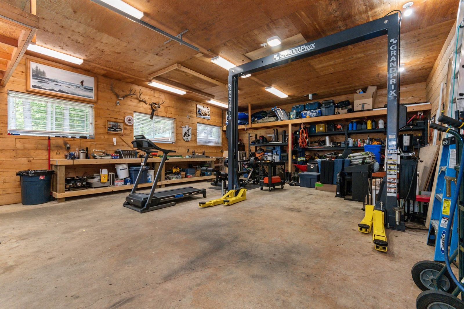 Listing Image 5