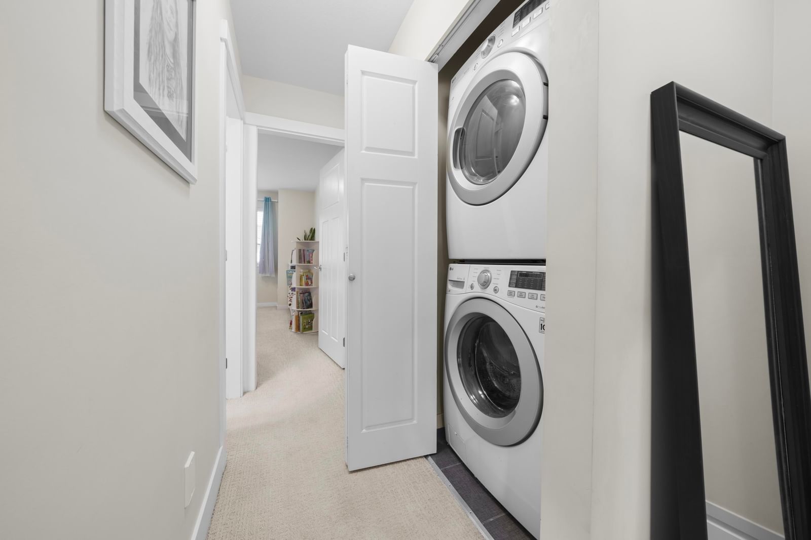 Listing Image 24