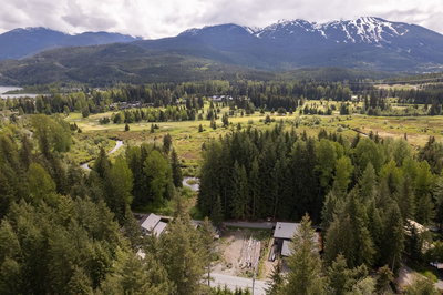 8354 Rainbow Drive | Whistler | Image