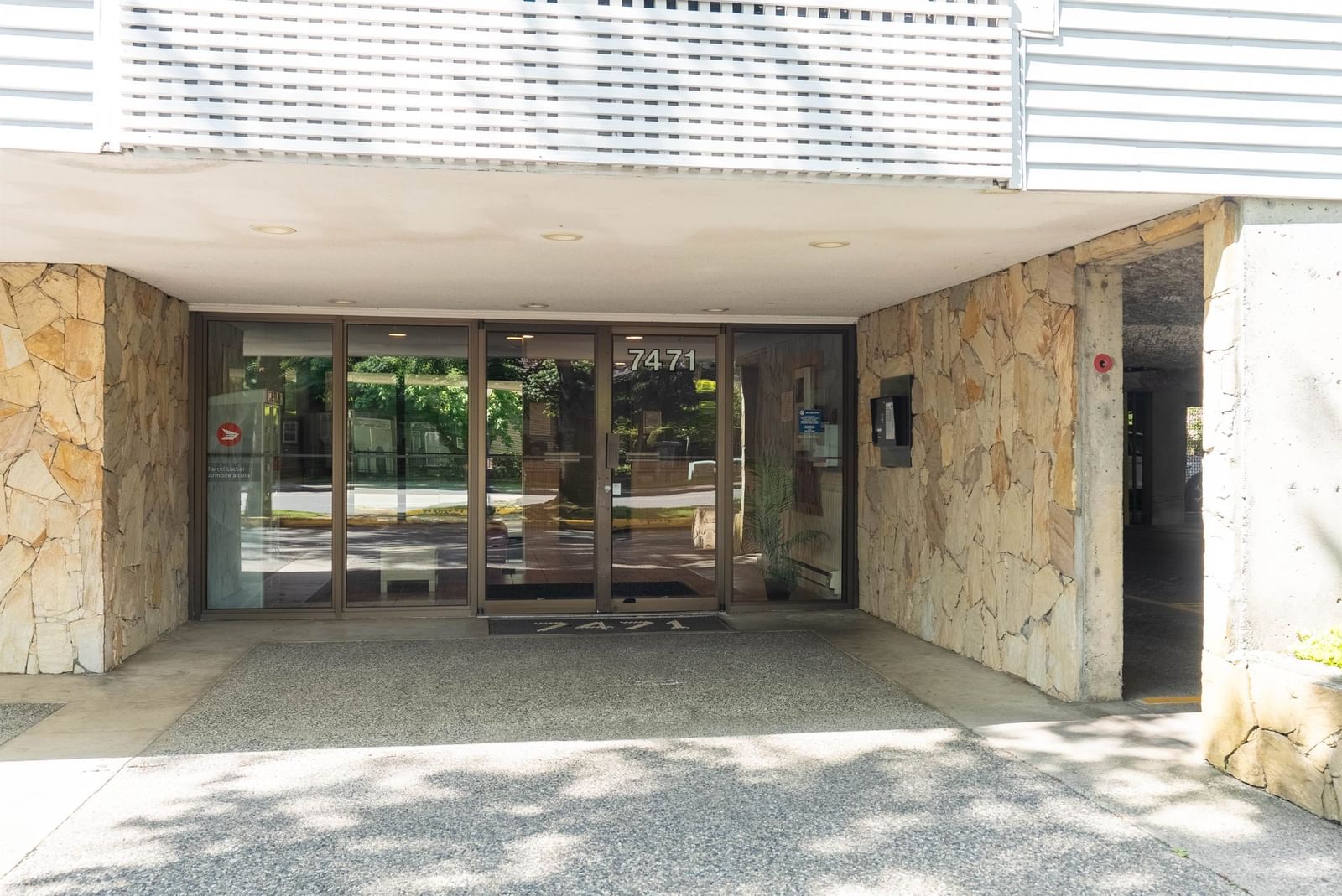 Listing Image 25