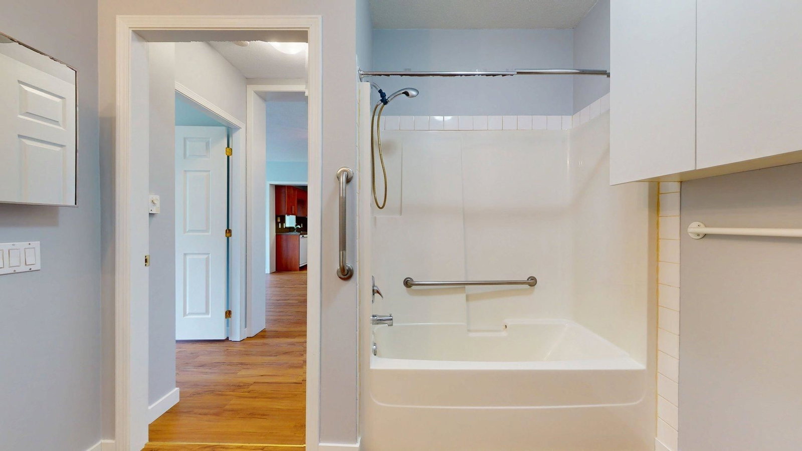 Listing Image 20
