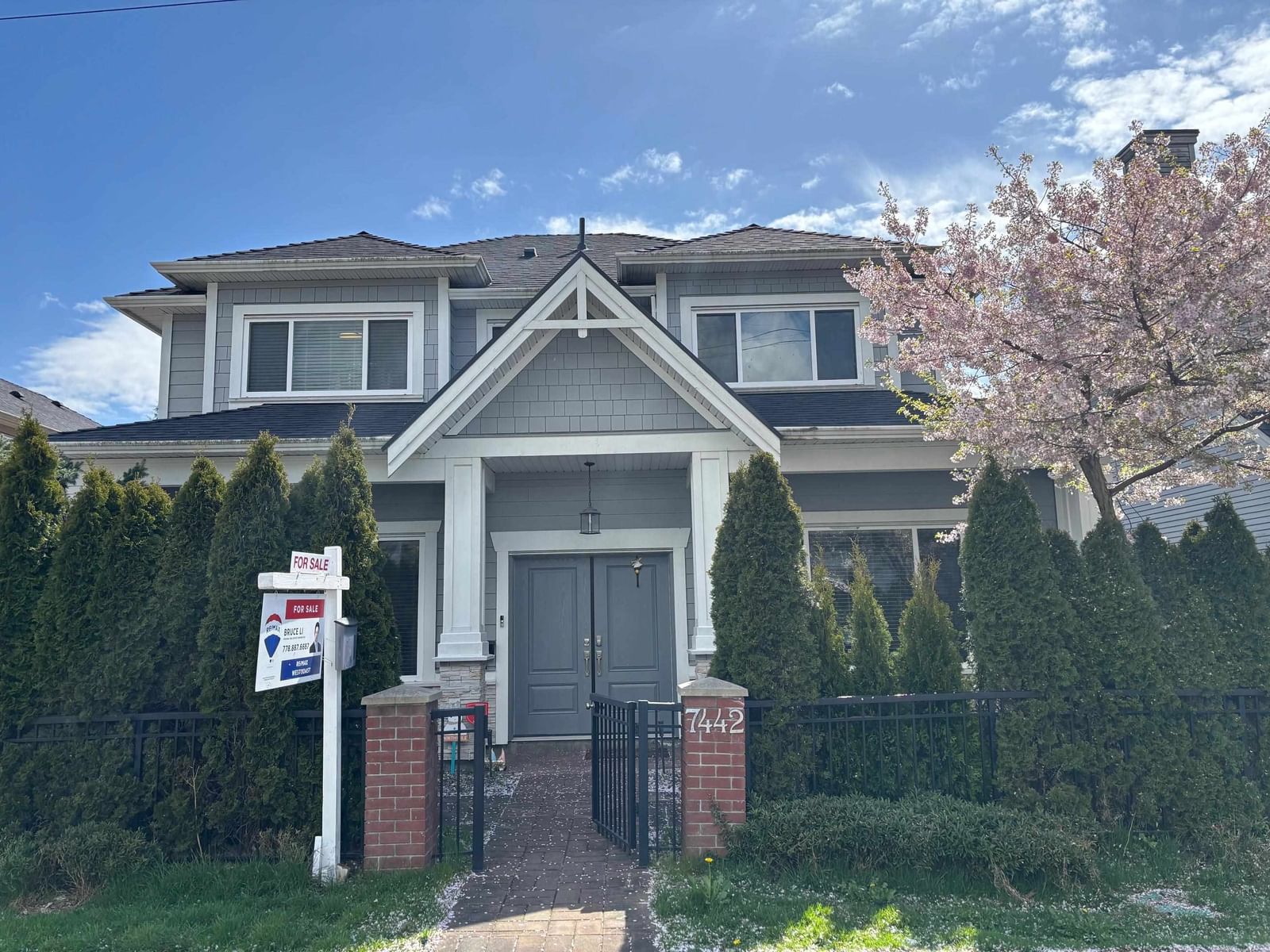 Listing Image 1