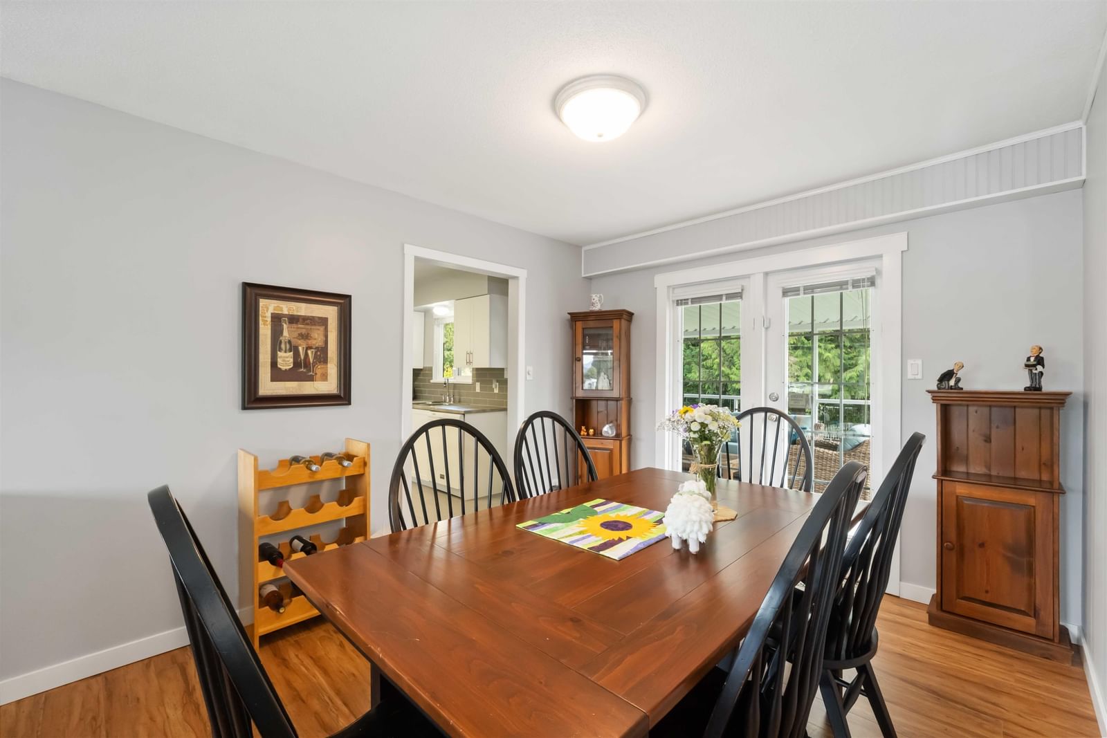 Listing Image 8