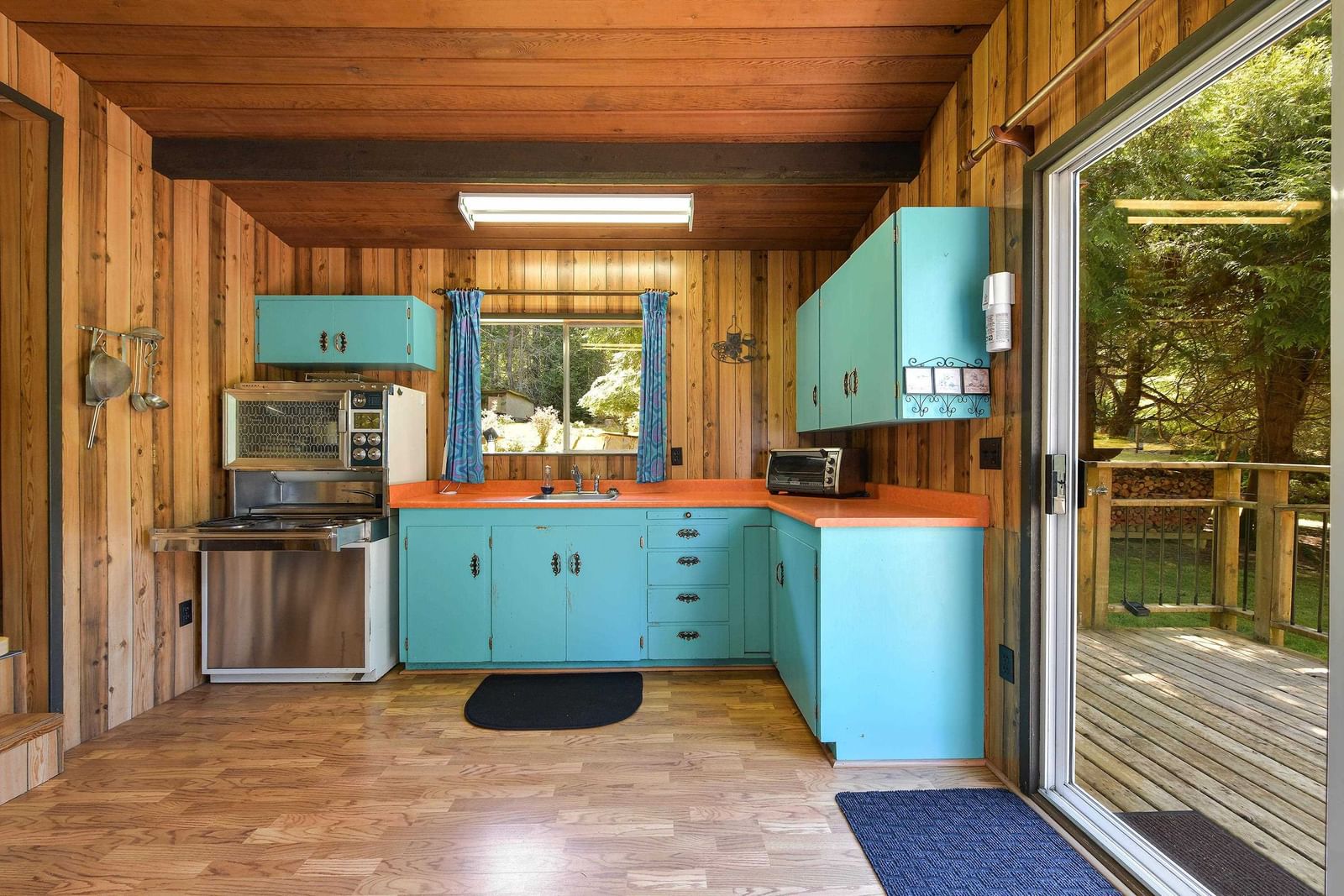 Listing Image 11