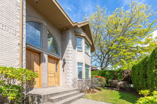 10 - 5600 Dover Crescent