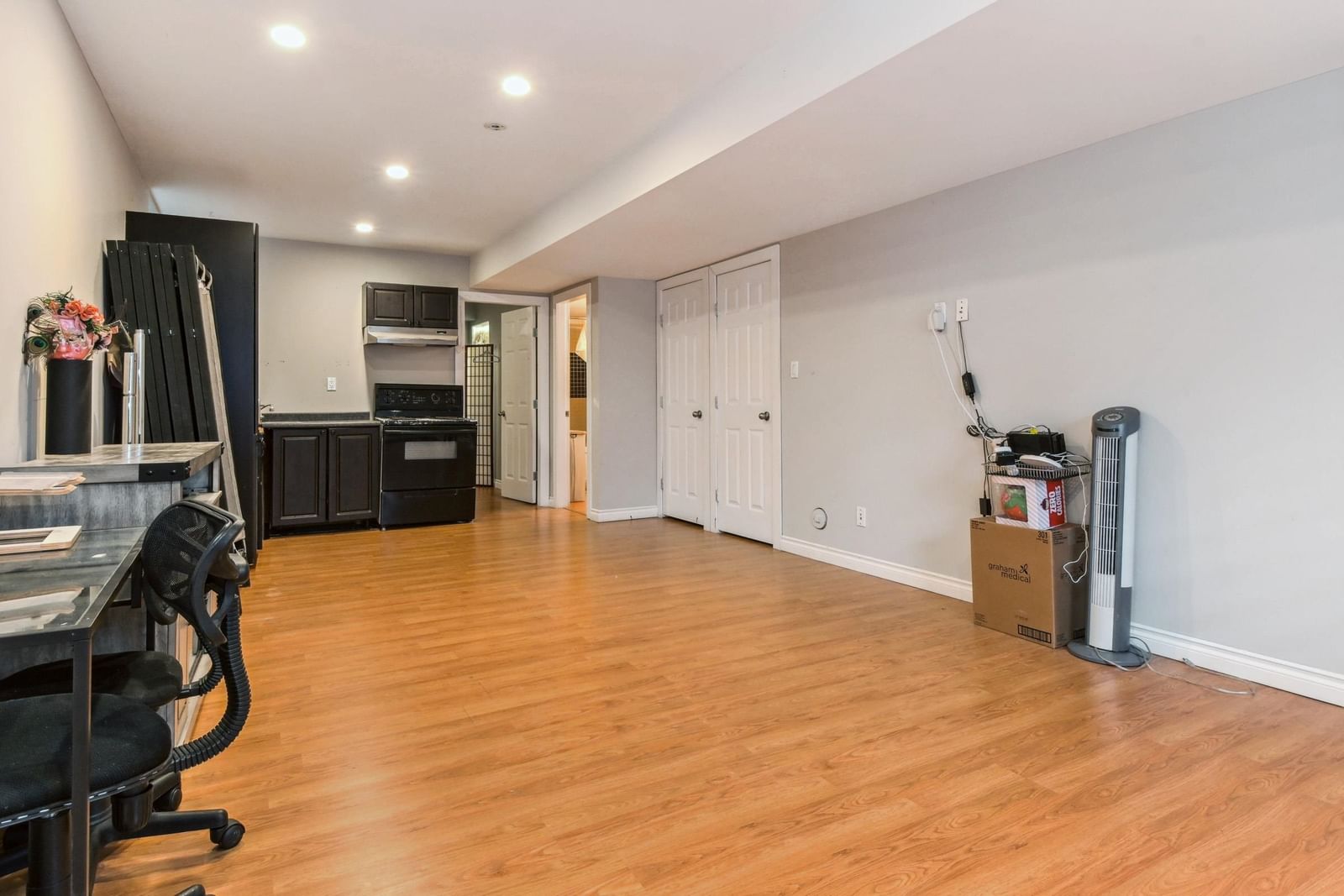 Listing Image 20