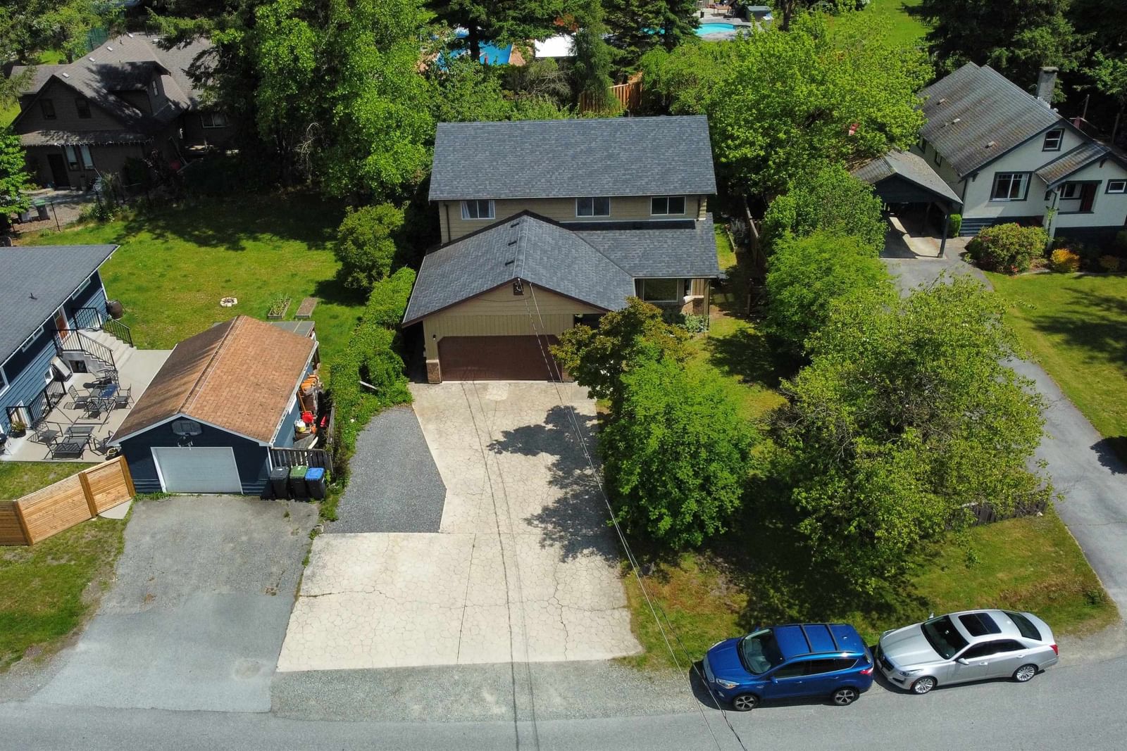 Listing photo 3