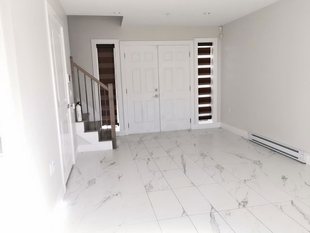 208x 37th Avenue