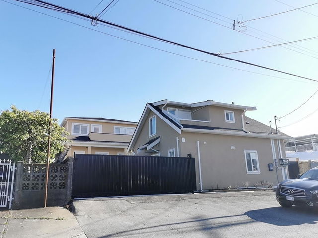 208x 37th Avenue