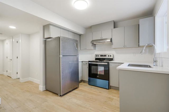 basement - 16583 25a Avenue