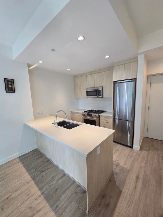 507 - 9080 University Crescent