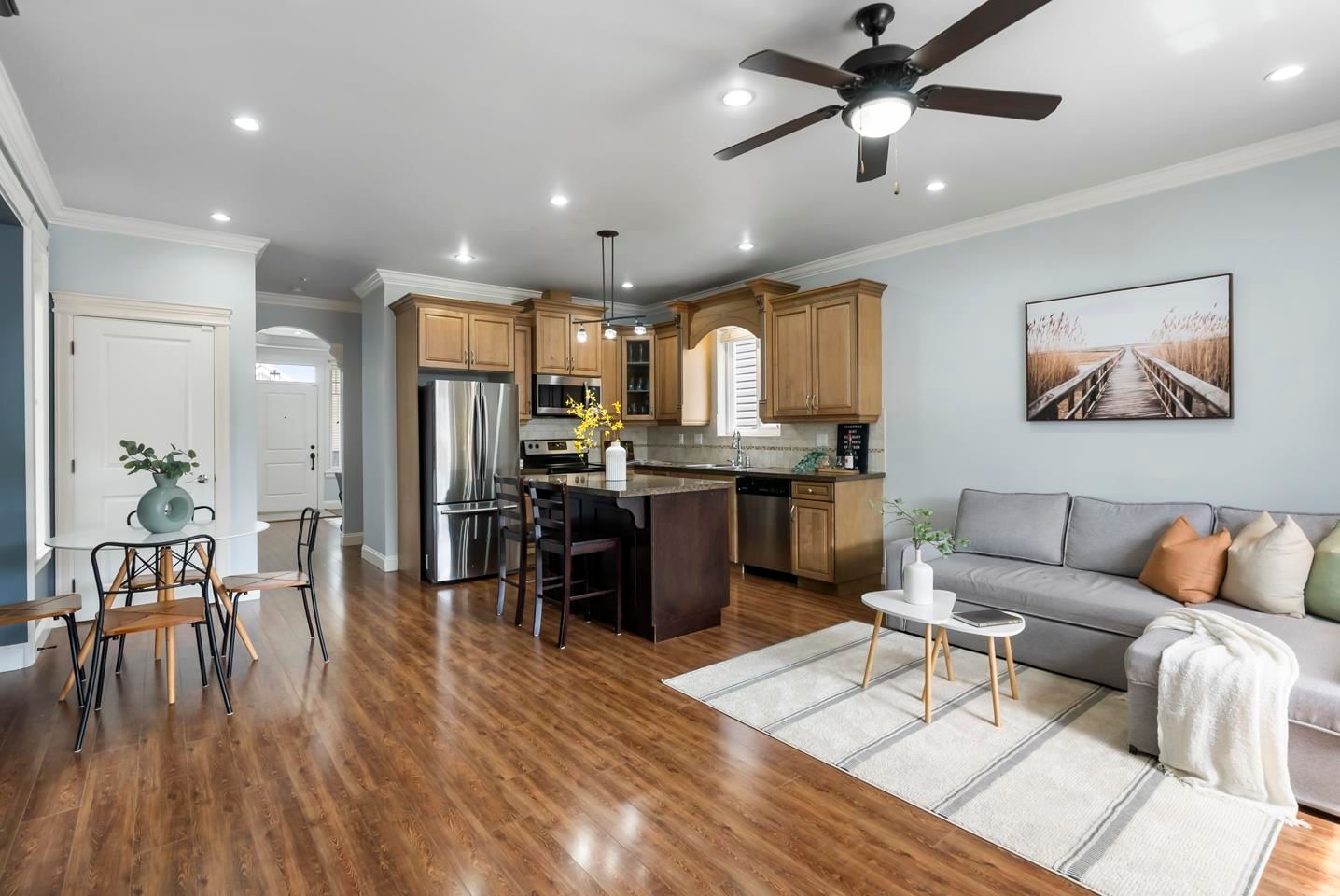 Listing Image 12