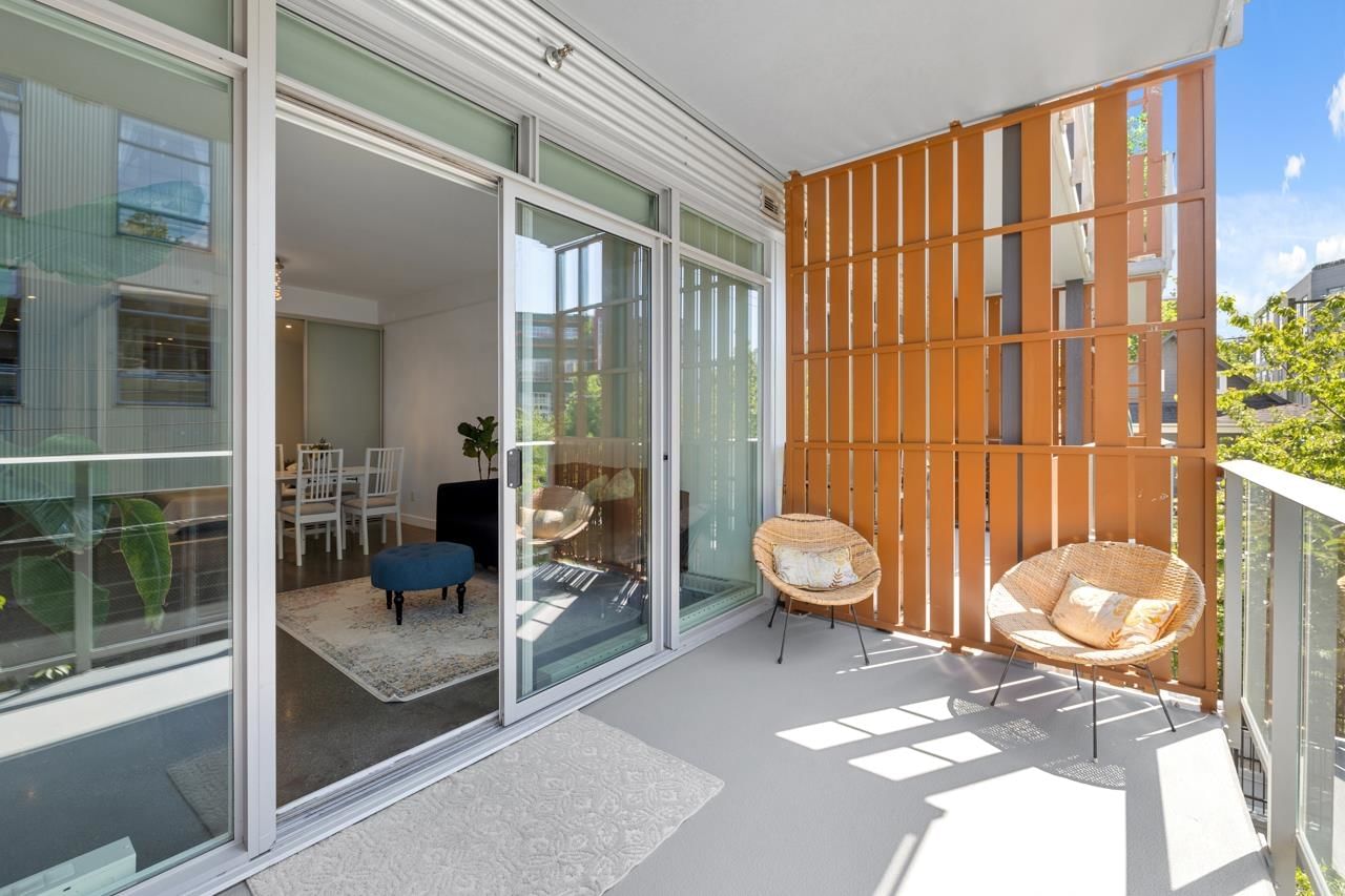 Listing Image 8