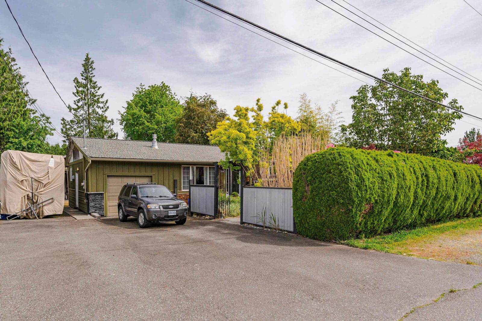 Listing Image 6
