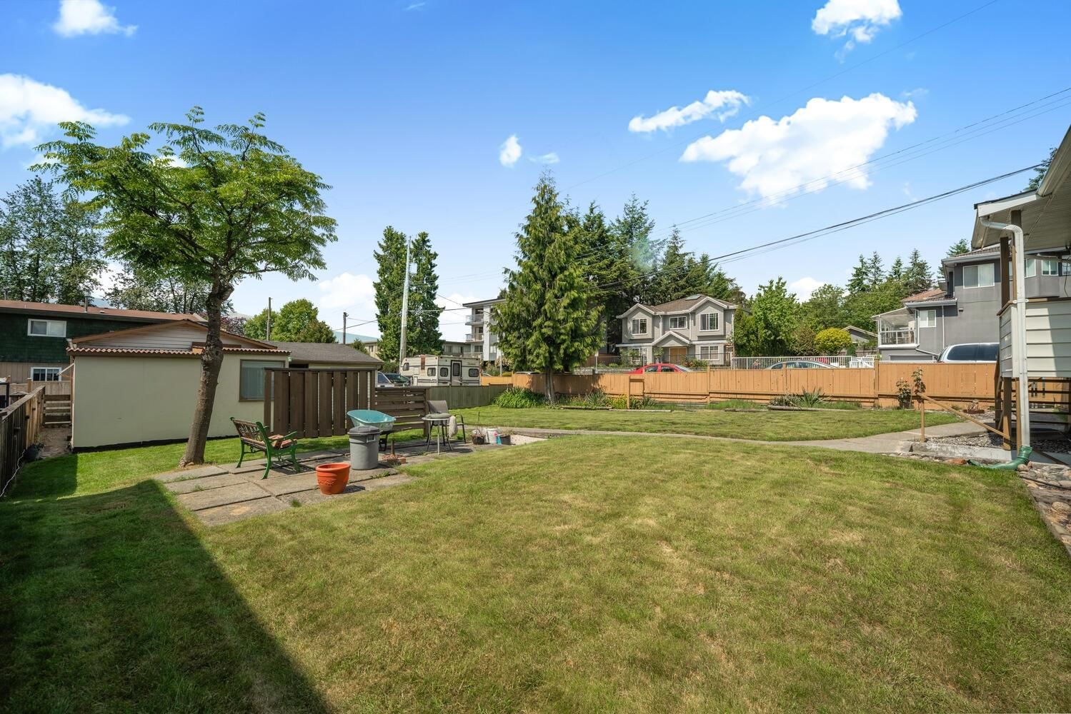 Listing Image 19
