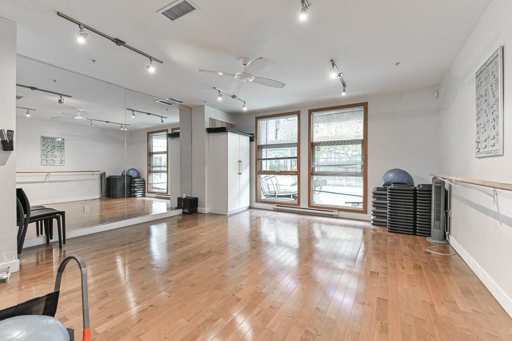 Listing Image 5