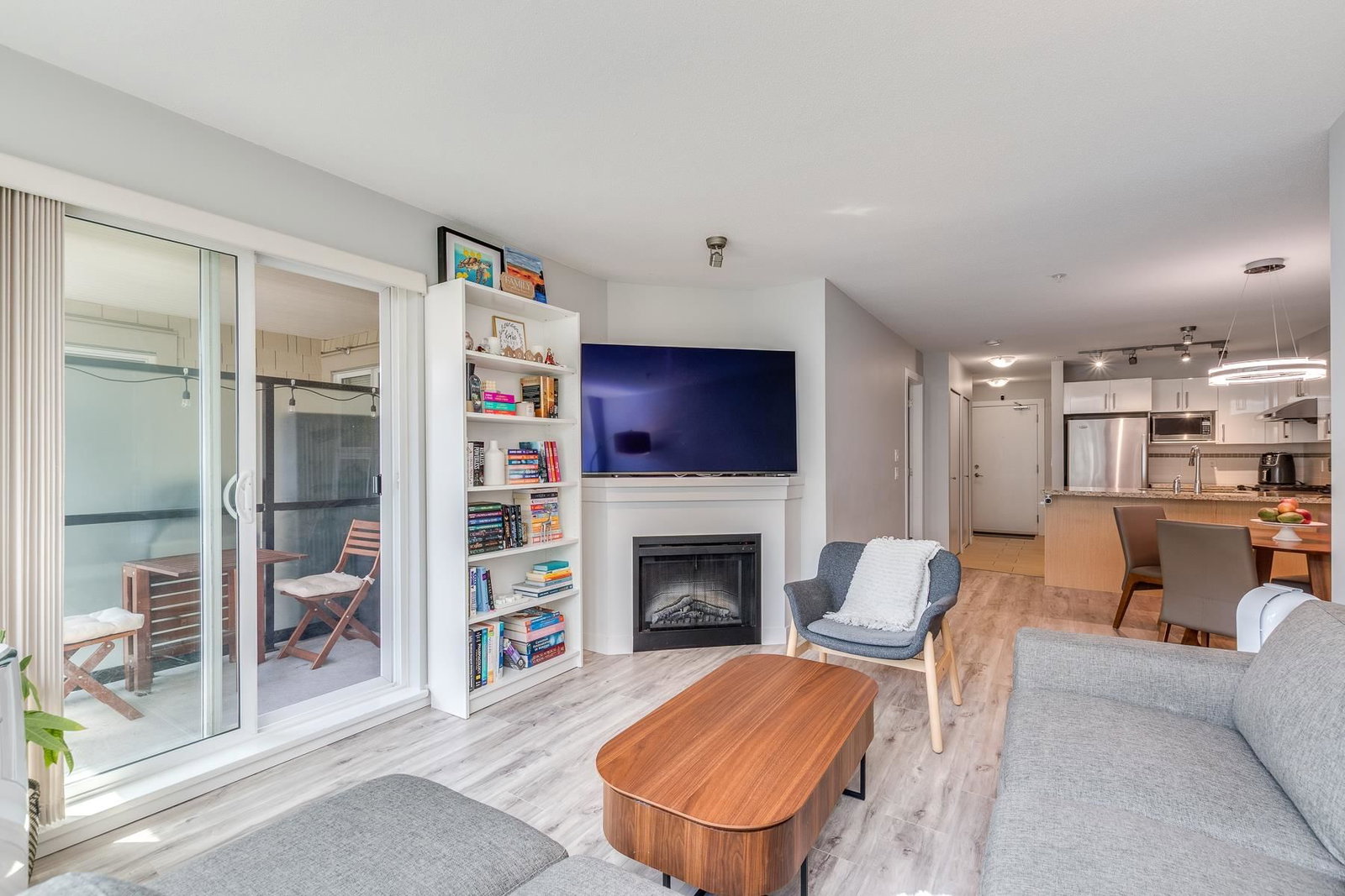 Listing Image 8