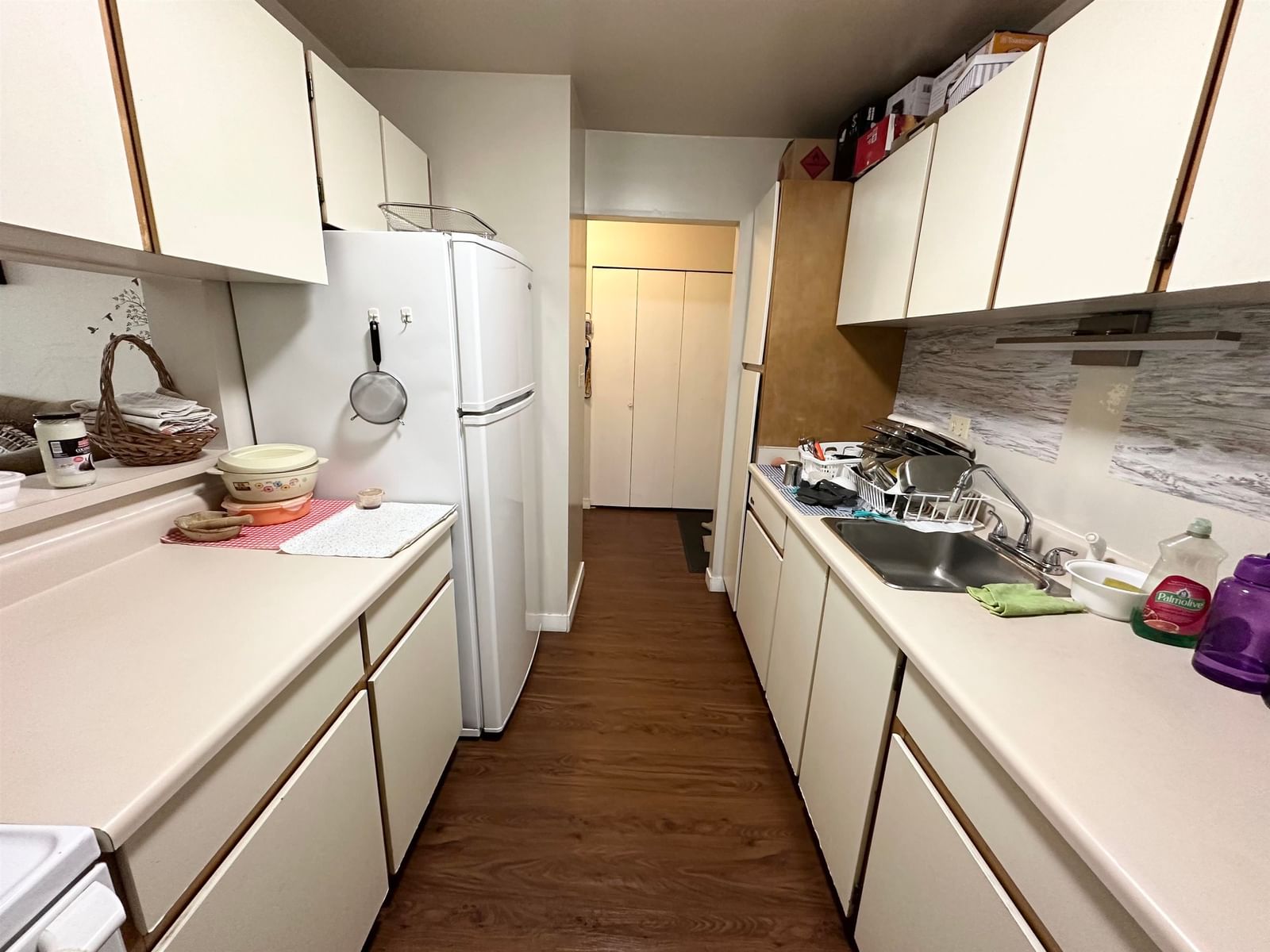 Listing Image 10