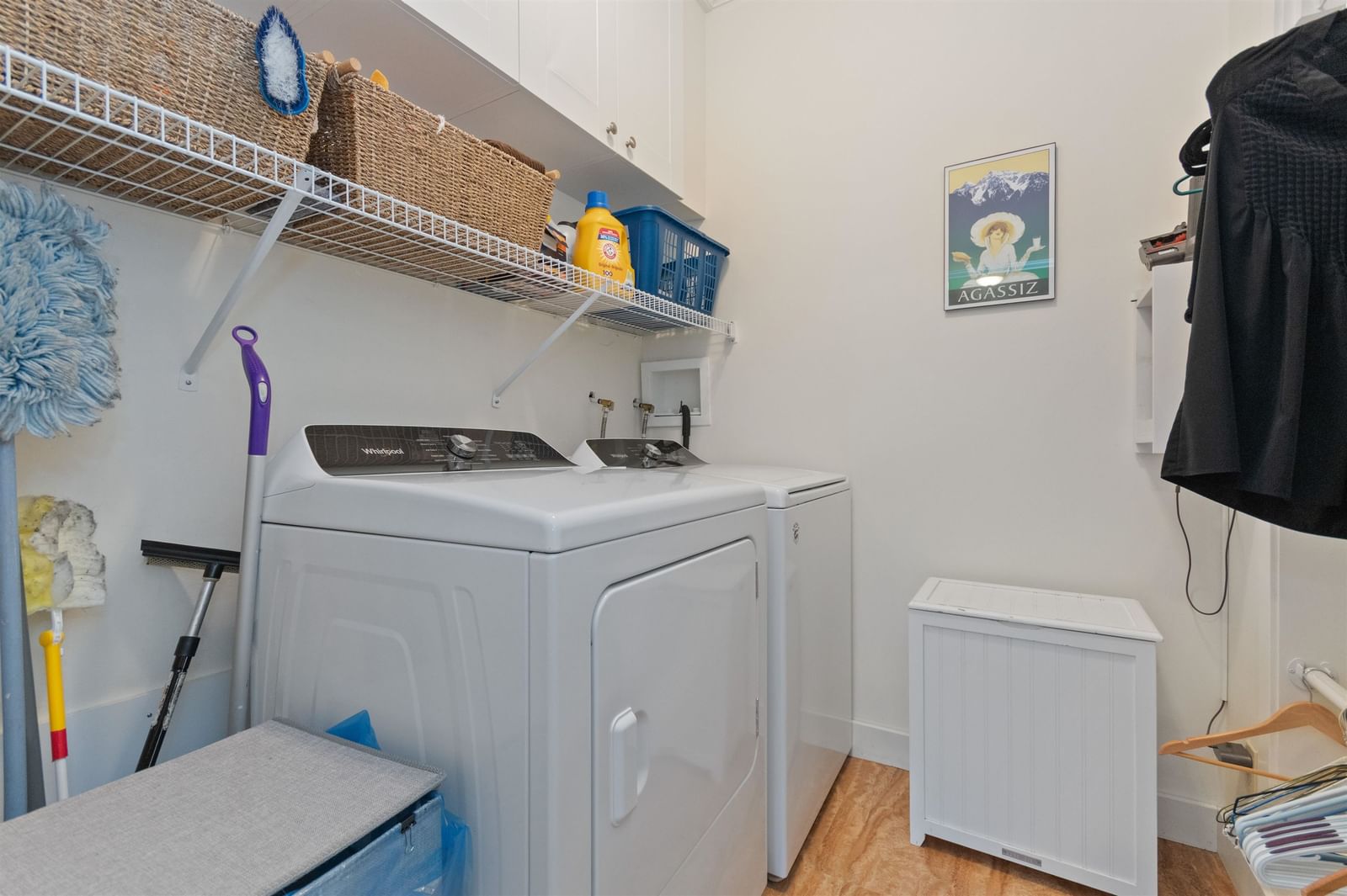 Listing Image 19