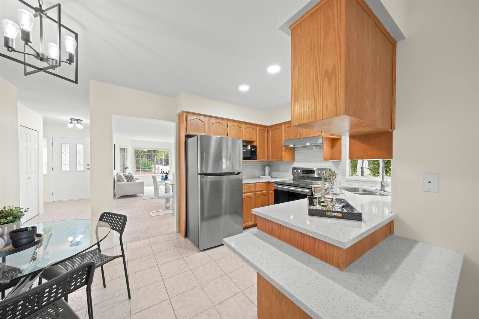 Listing Image 11