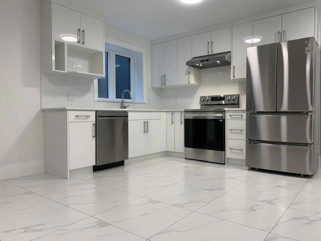 216 English Bluff Road