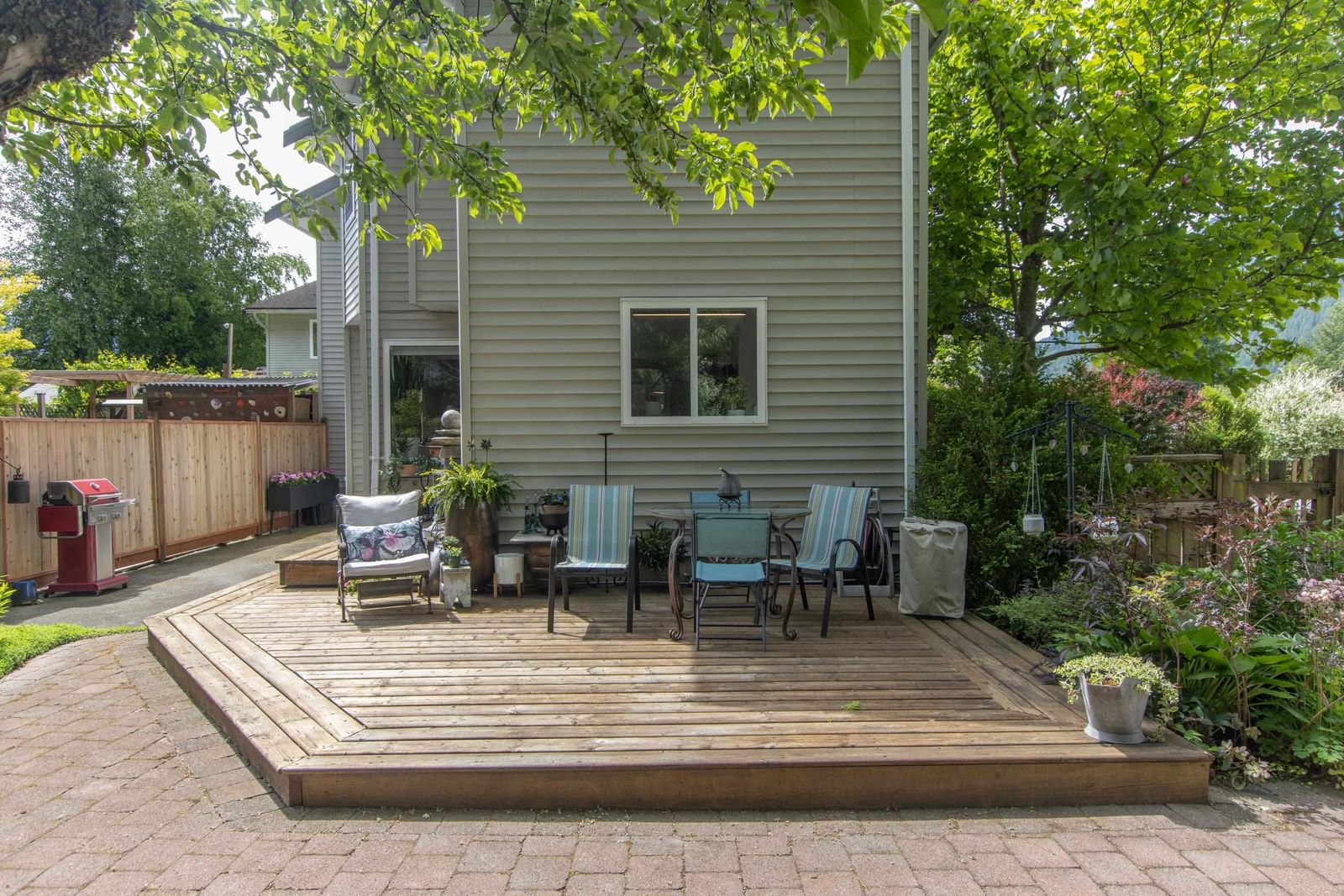 Listing Image 16