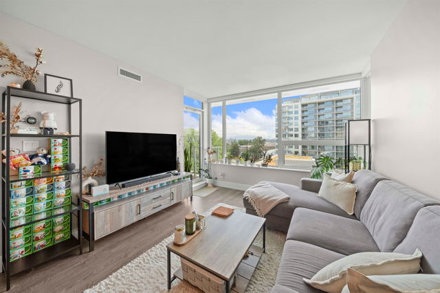 809 - 6900 Pearson Way