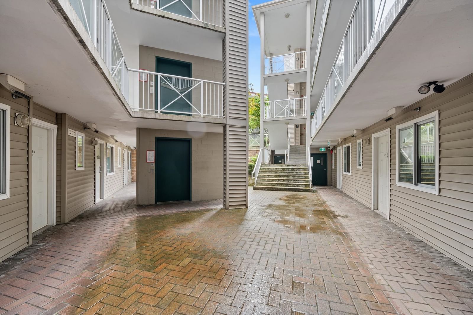 Listing Image 27