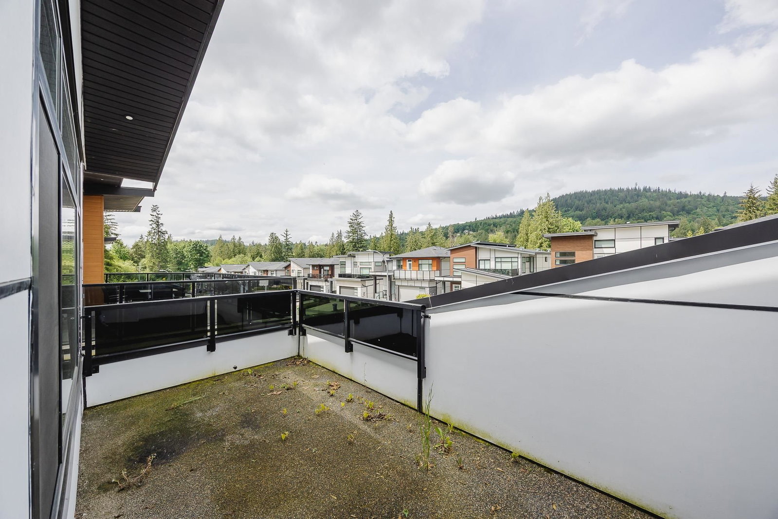Listing Image 24