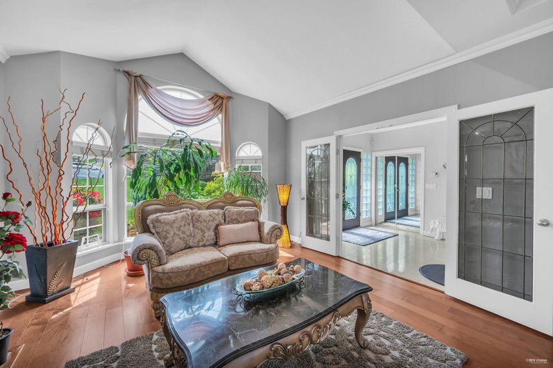 7548 Sequoia Road, Burnaby, V3N 4W9 | Image 3