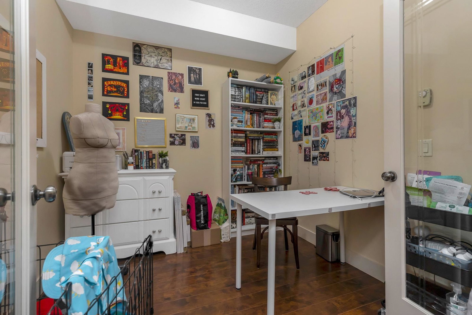 Listing Image 12