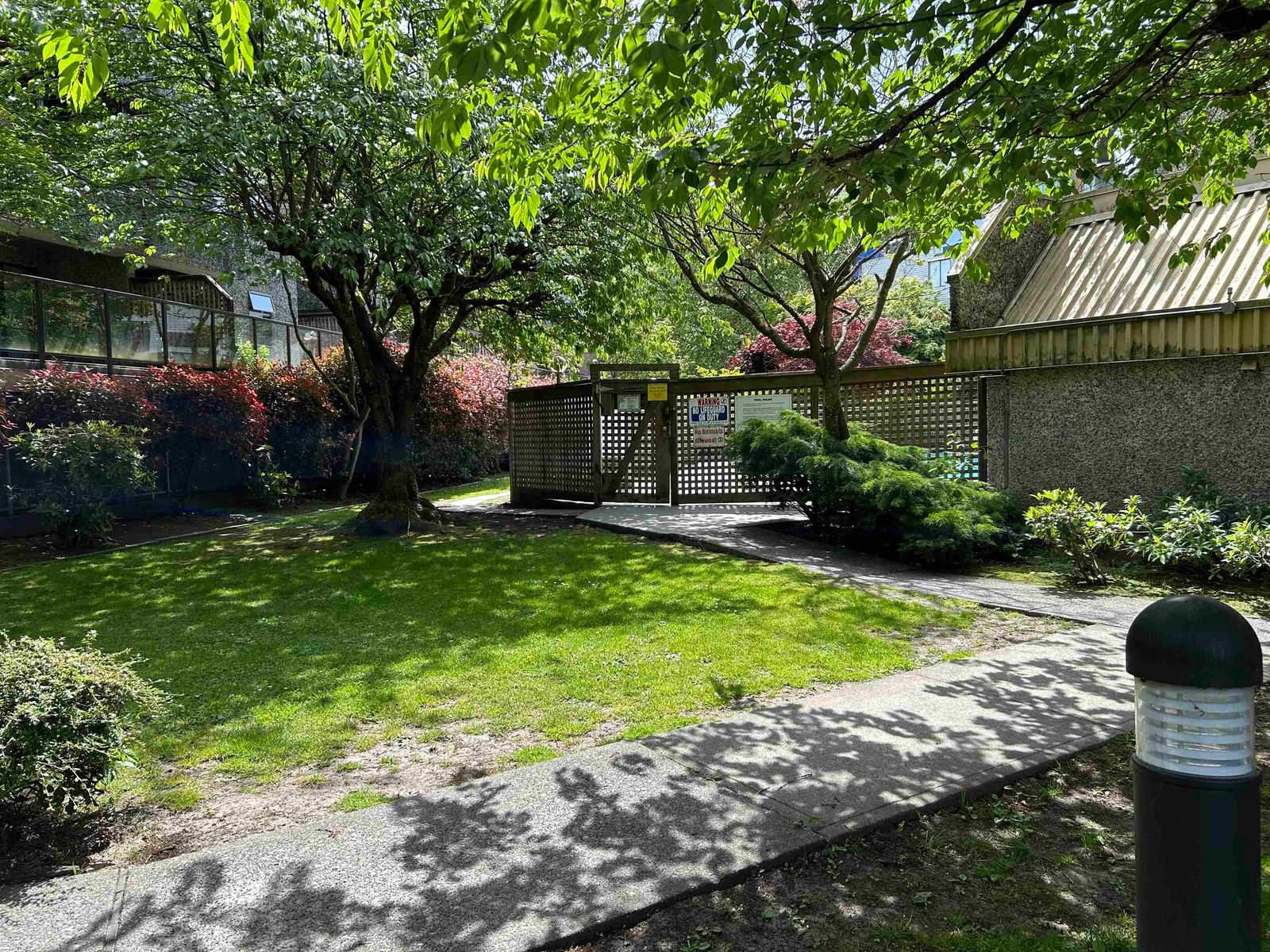 Listing Image 17
