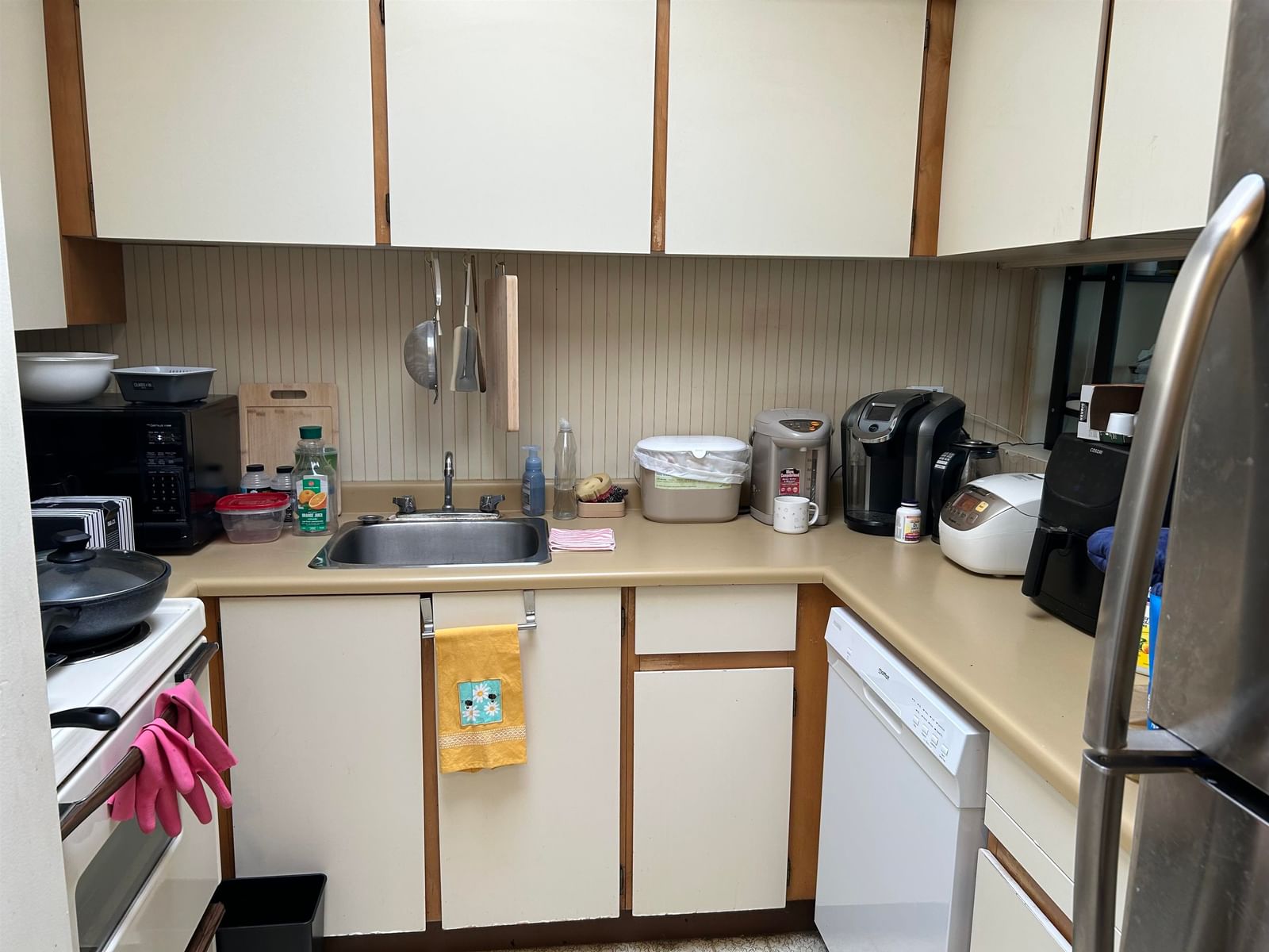 Listing Image 6