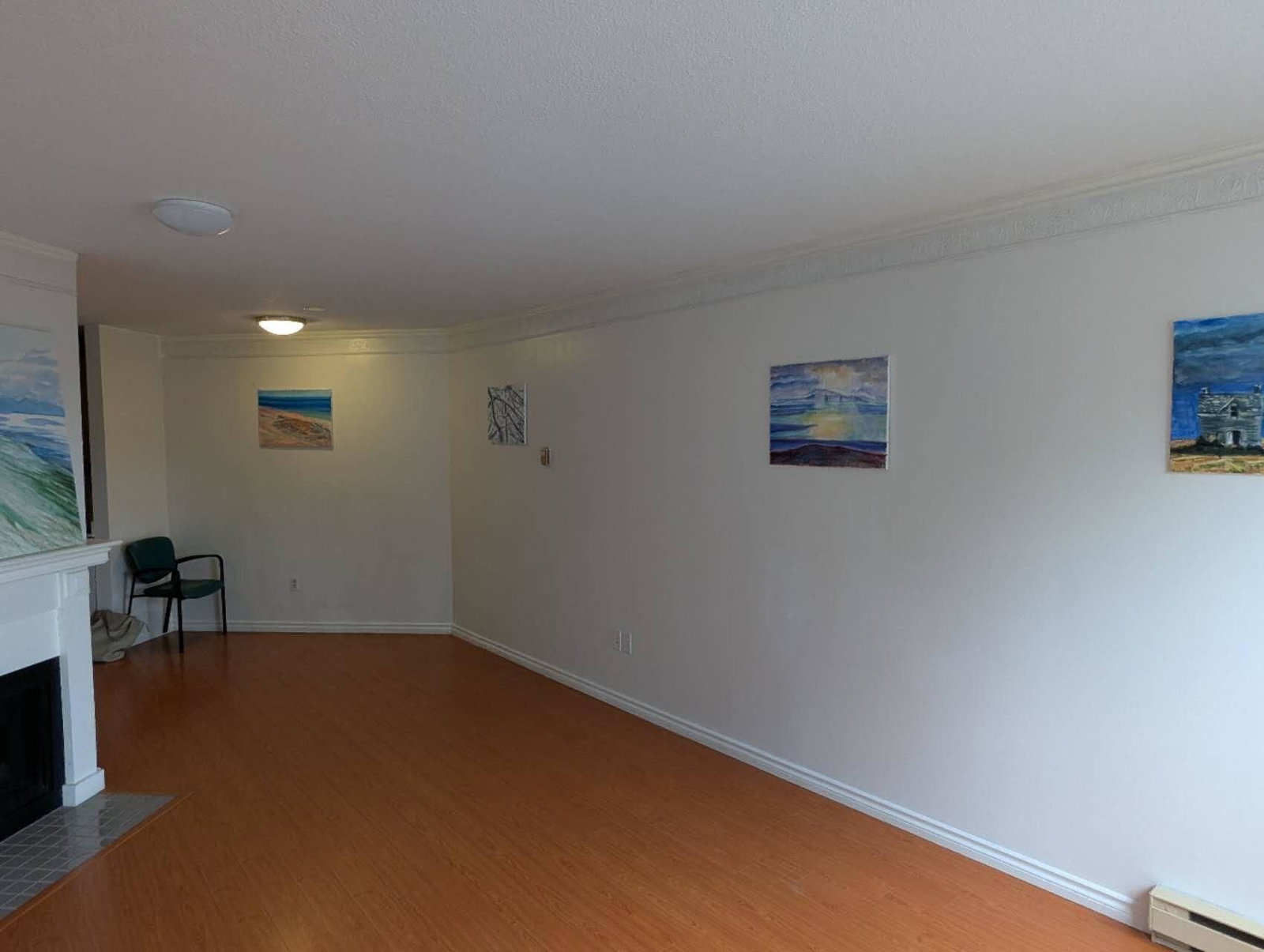 Listing Image 3
