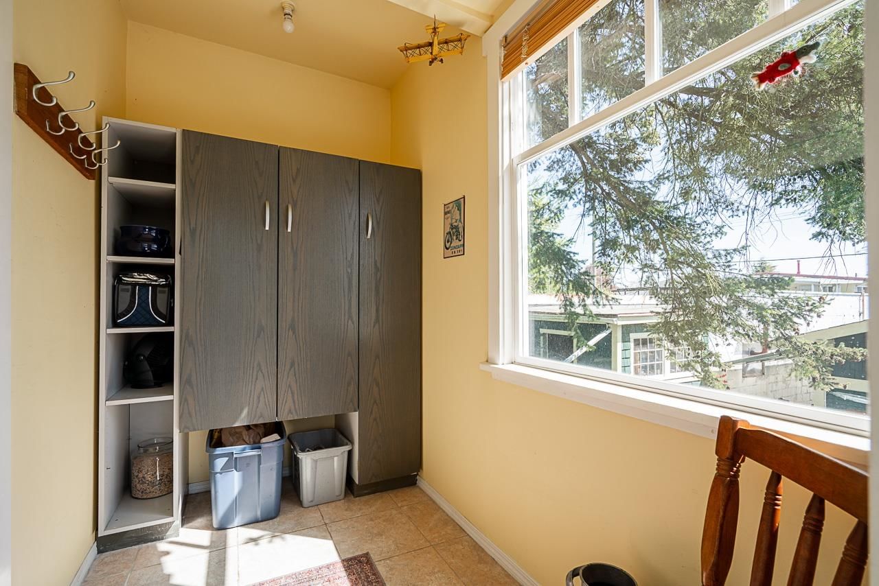 Listing Image 17