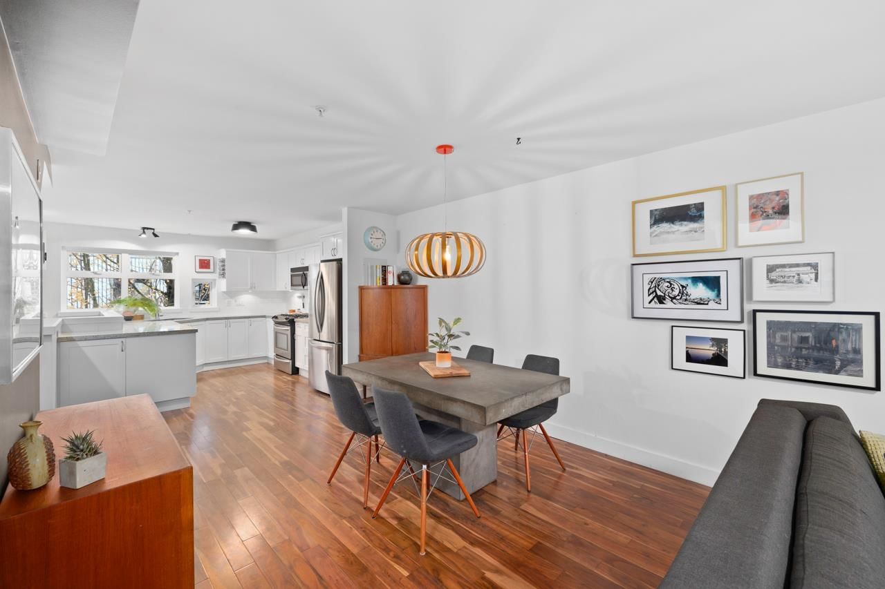 Listing Image 12