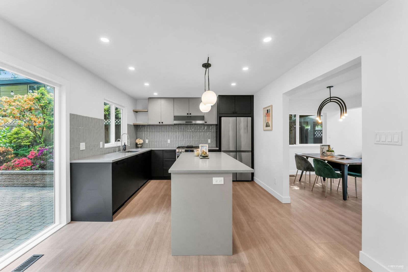 Listing Image 15