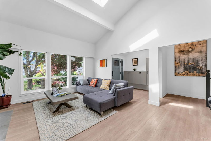Image of home for listing MLS® R3007282