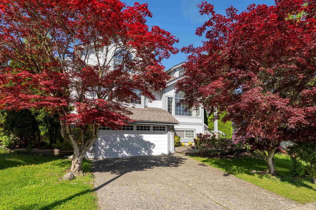 2905 Cliffrose Crescent