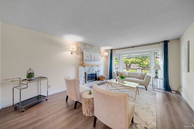 9666 Ashwood Drive