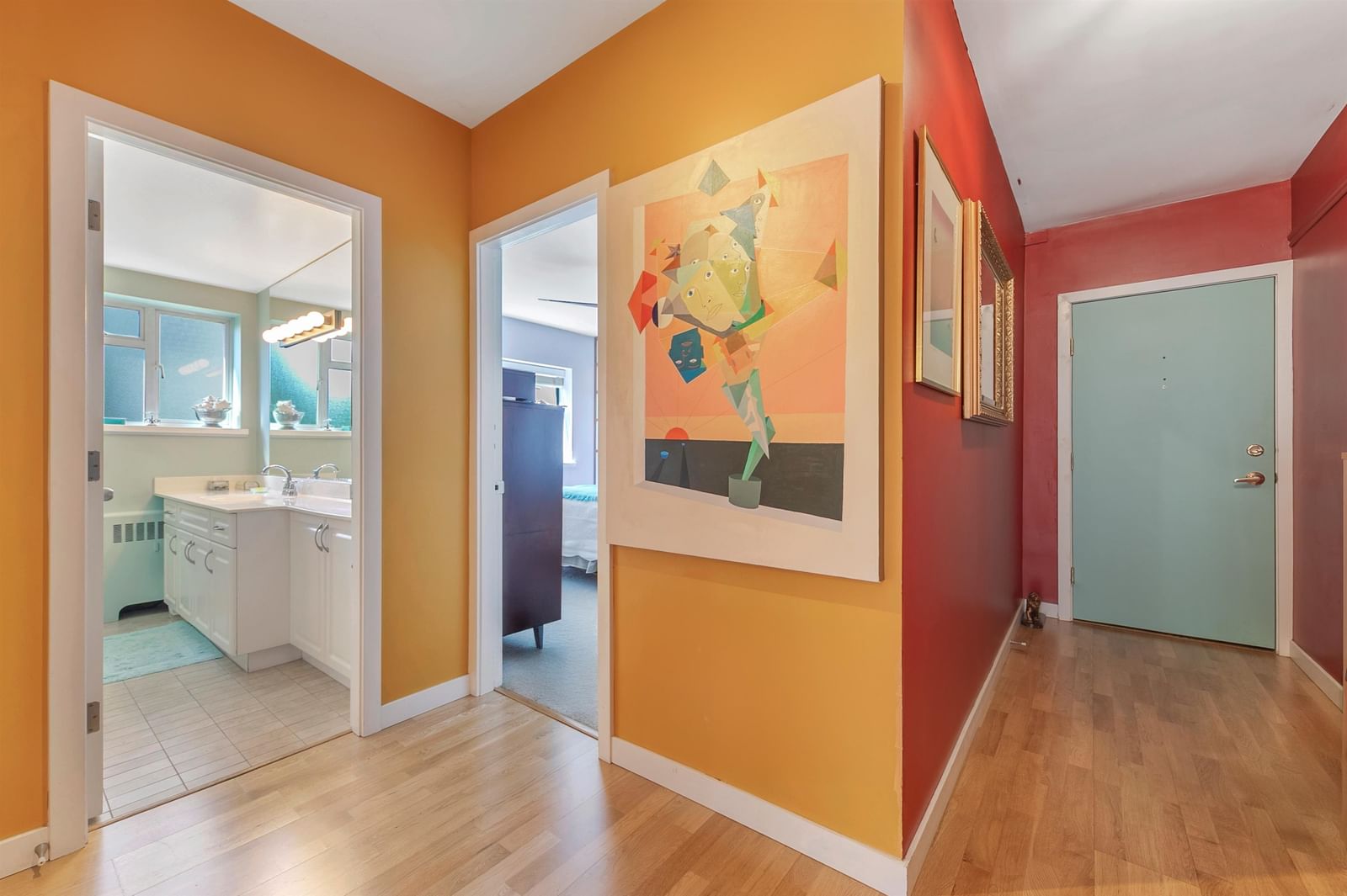 Listing Image 12