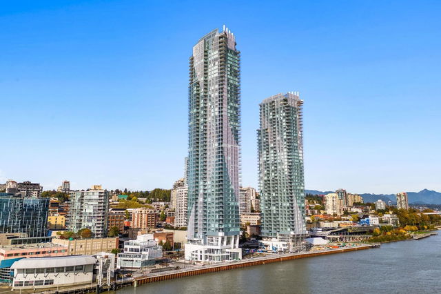3903 - 680 Quayside Drive
