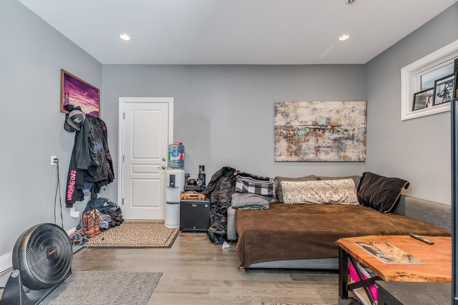 Listing Image 22