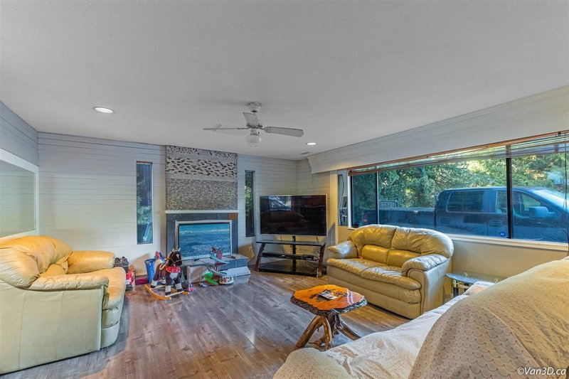 8246 Burnlake Drive, Burnaby, V5A 3K9 | Image 3