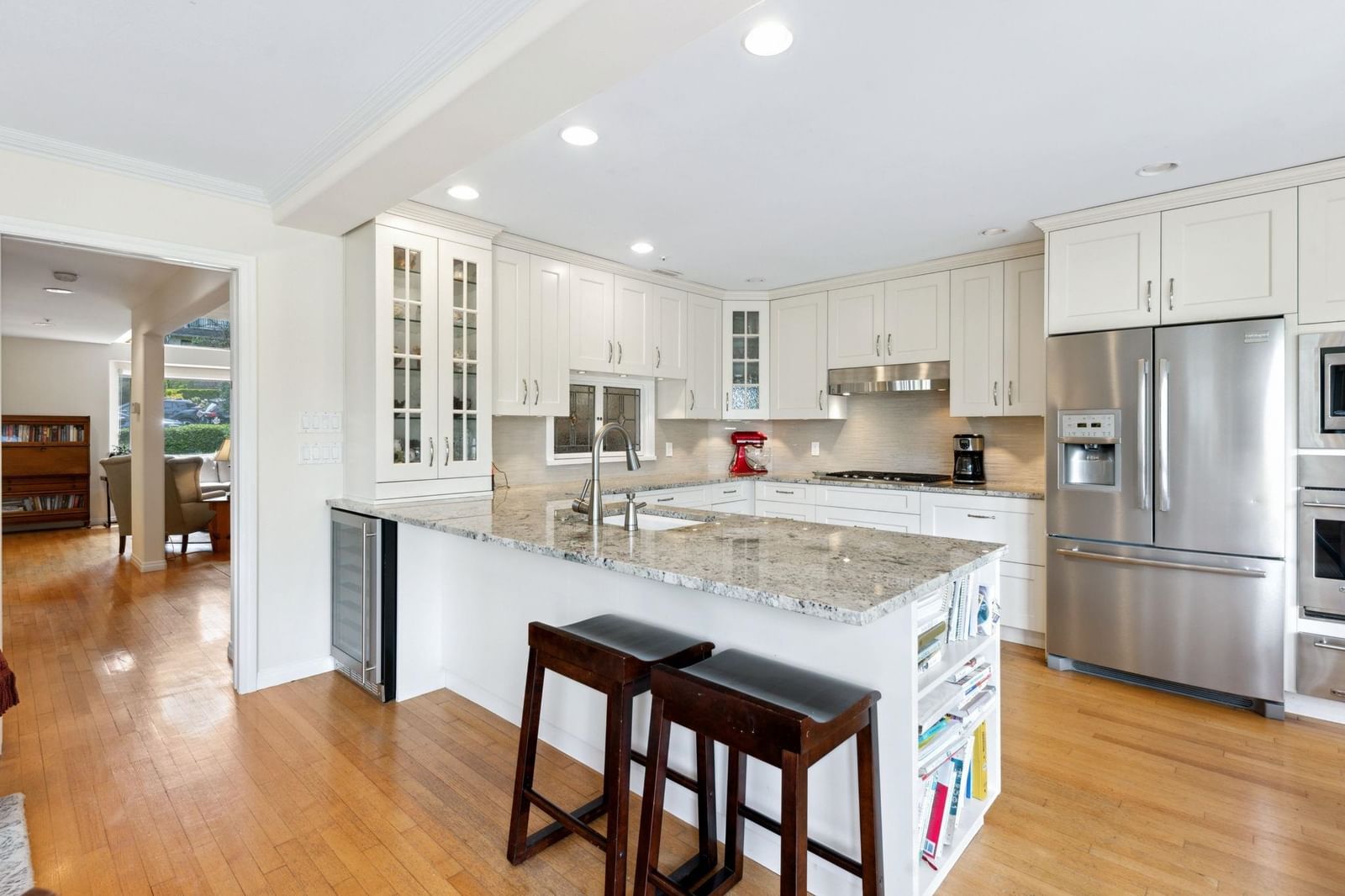 Listing Image 10