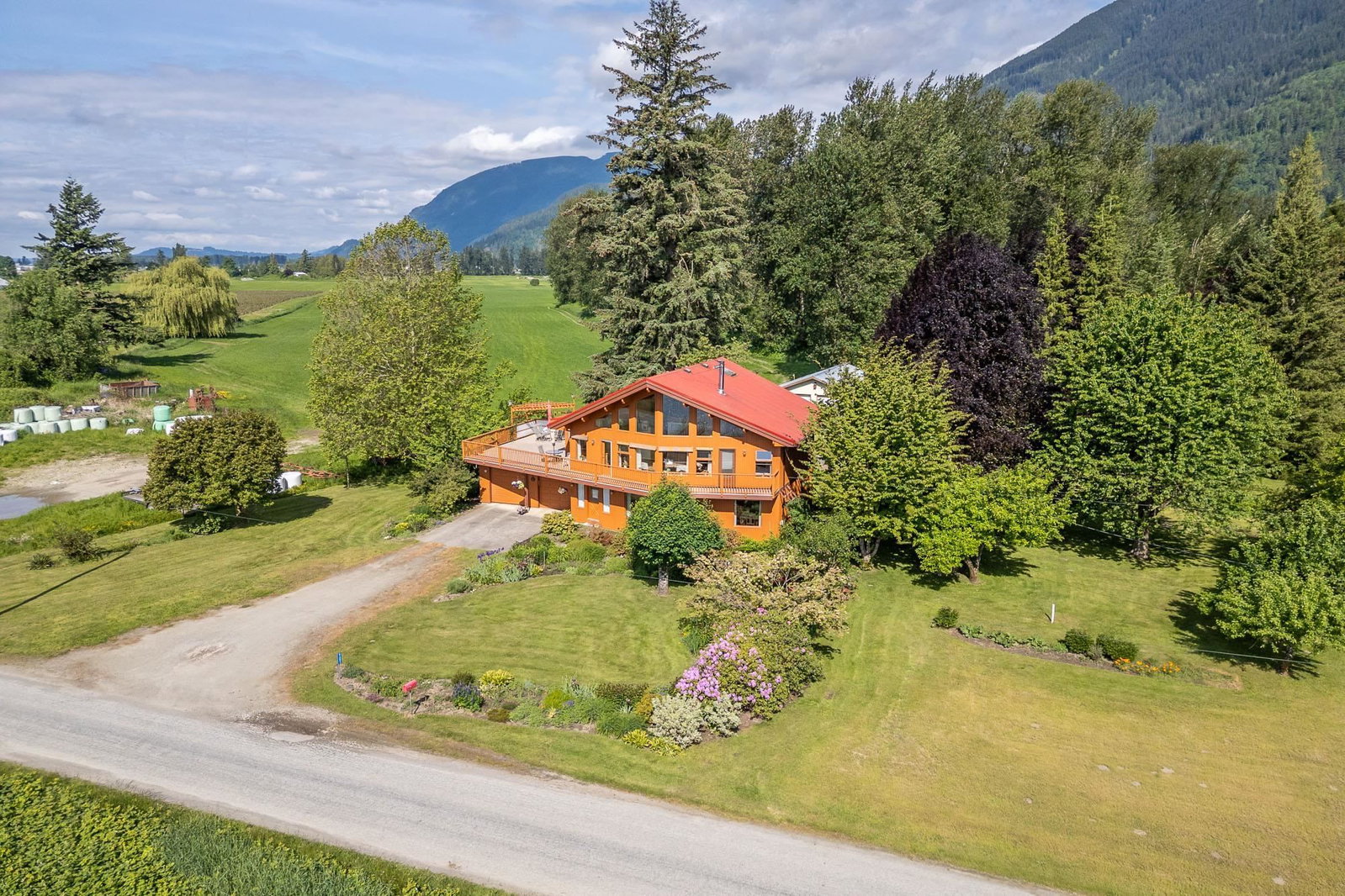Listing Image 5