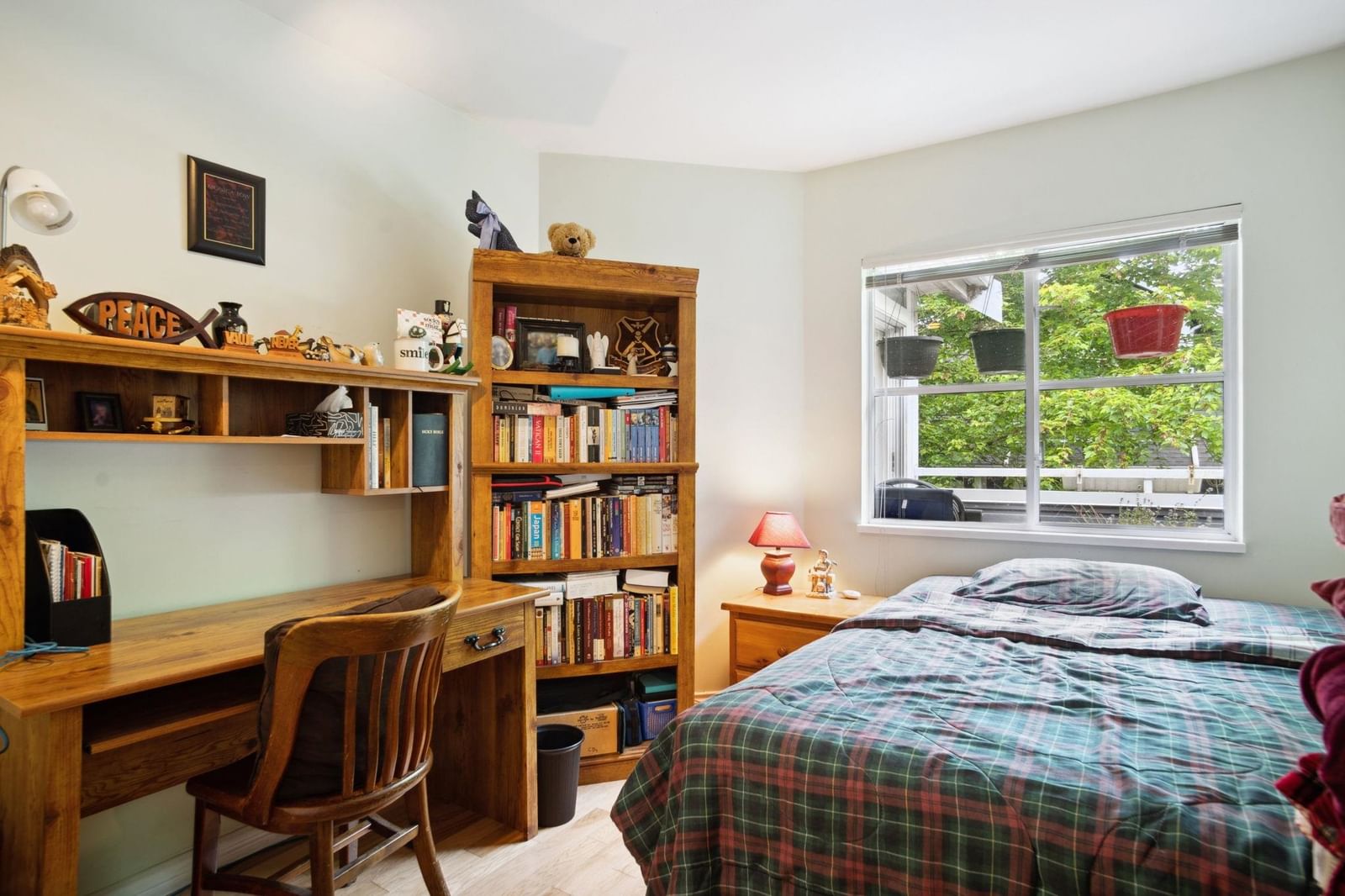 Listing Image 19